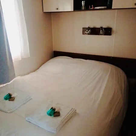 Superbe Mobilehome 3 Ch, Climatise Confort 营地